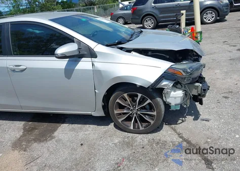 2018 Toyota Corolla Se z USA, uszkodzony, nr VIN 5YFBURHE2JP791480